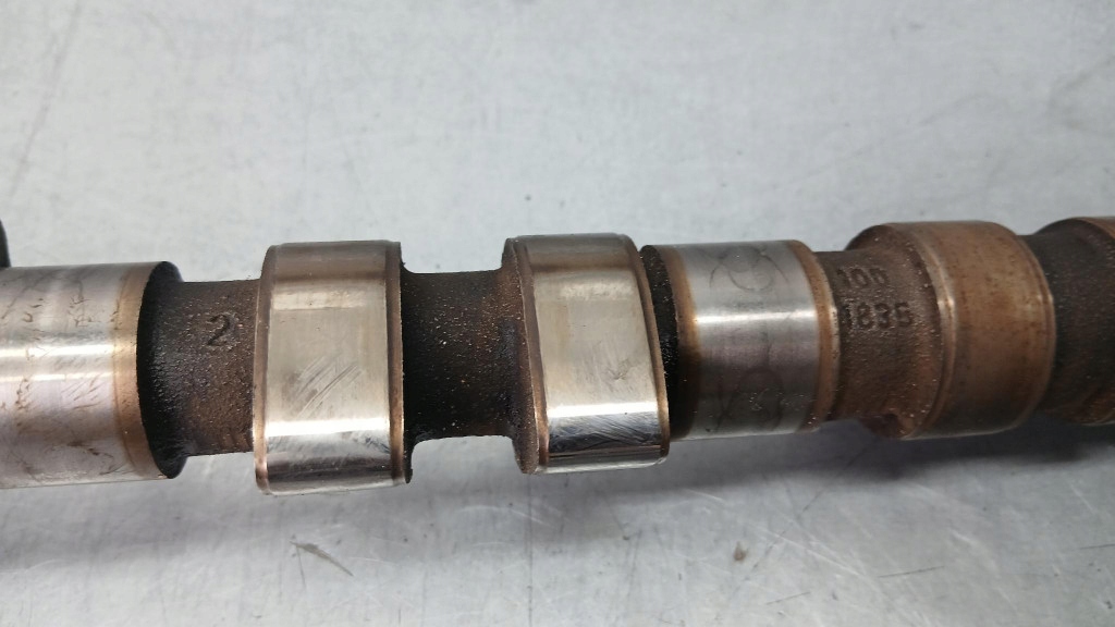 фото №5, Вал розподільного валу volvo v70 1001835