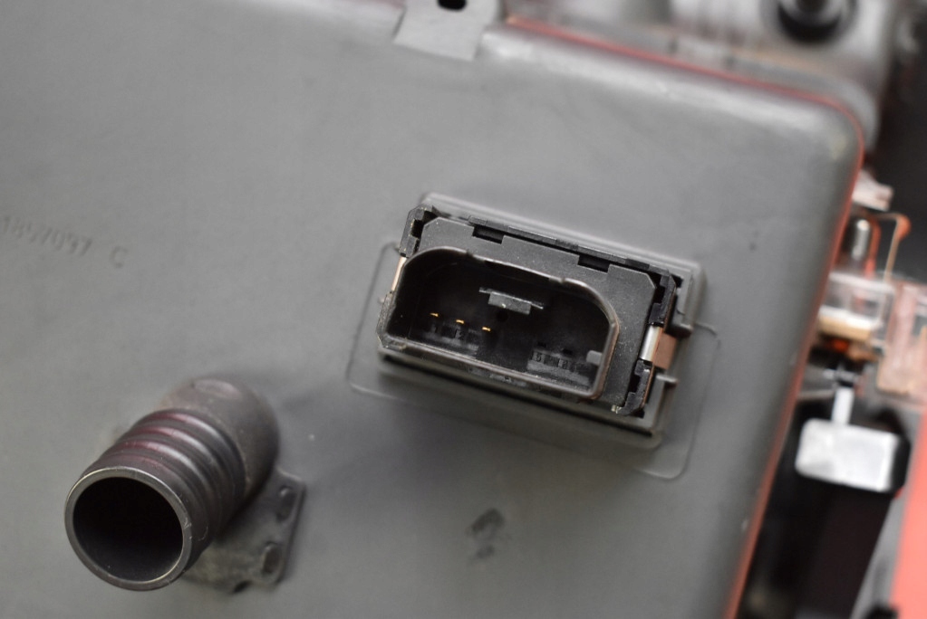 фото №7, Бардачок пасажира eu 1t1857101a vw touran 1 i lift 06-10