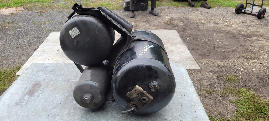 фото №1, Балон butle бак повітря mercedes actros axor atego комплект 3szt.