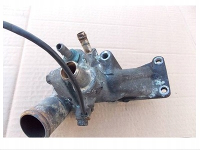 фото №1, Toyota dyna 150 2.8d 97 корпус термостата датчик