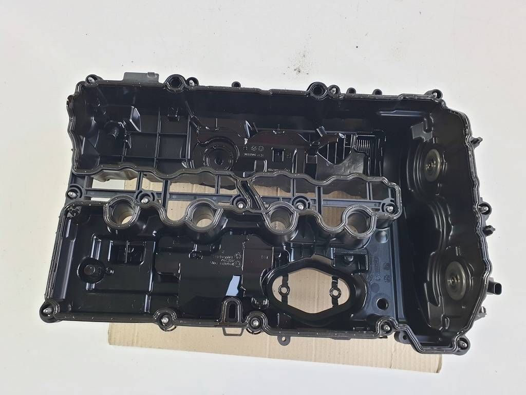 Mini cooper s countryman ii f60 19r 2.0t tb b48a20a кришка клапанів Недорого