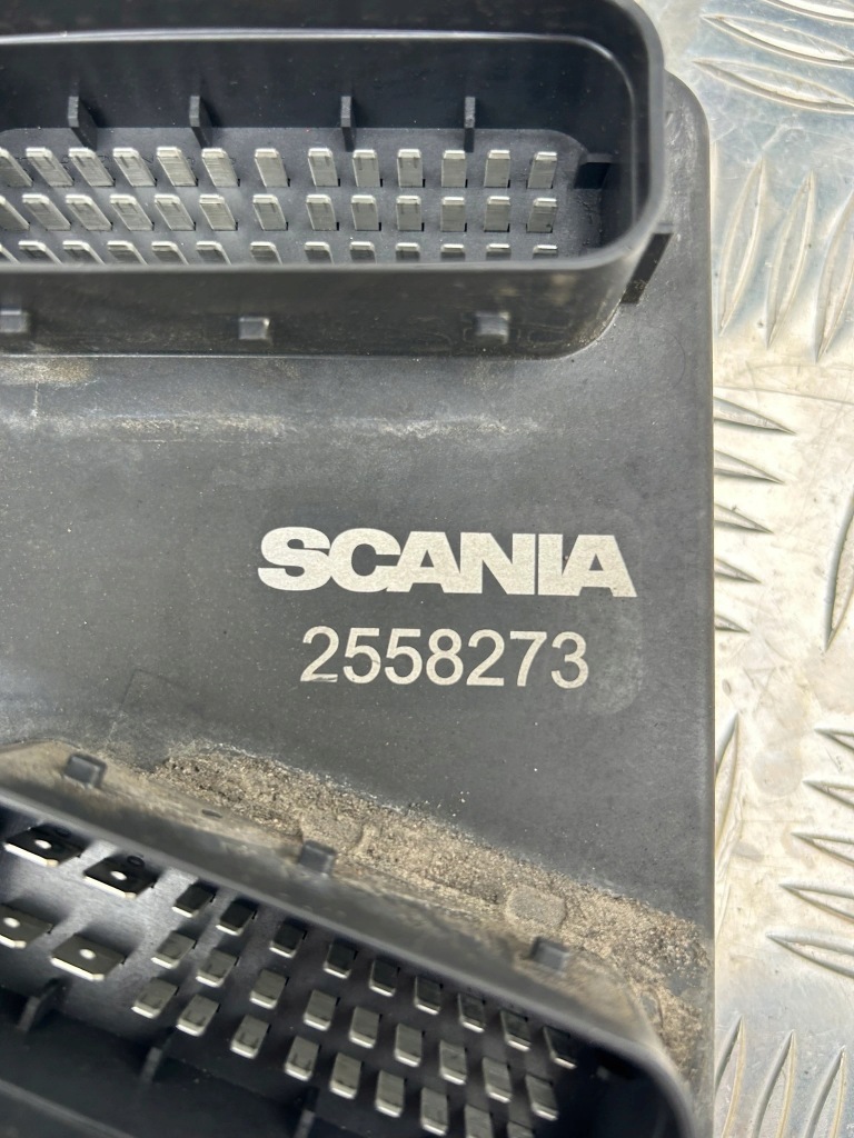 фото №2, Корпус коробка с предохранители scania r s