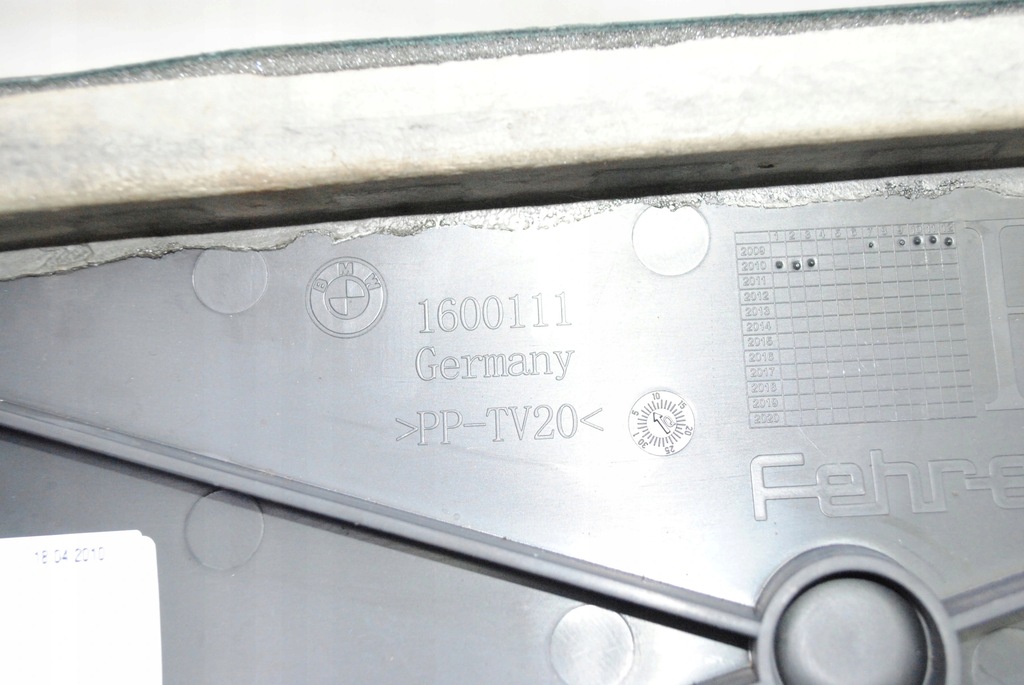 фото №4, Обшивка сиденье задняя правый schwarz bmw e84 x1