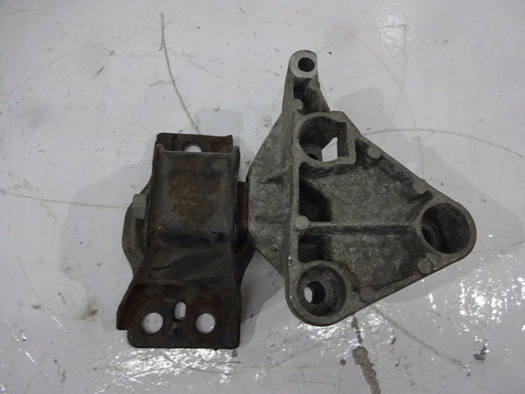 фото №4, Подушка кронштейн двигателя logan sandero i 1,5 dci