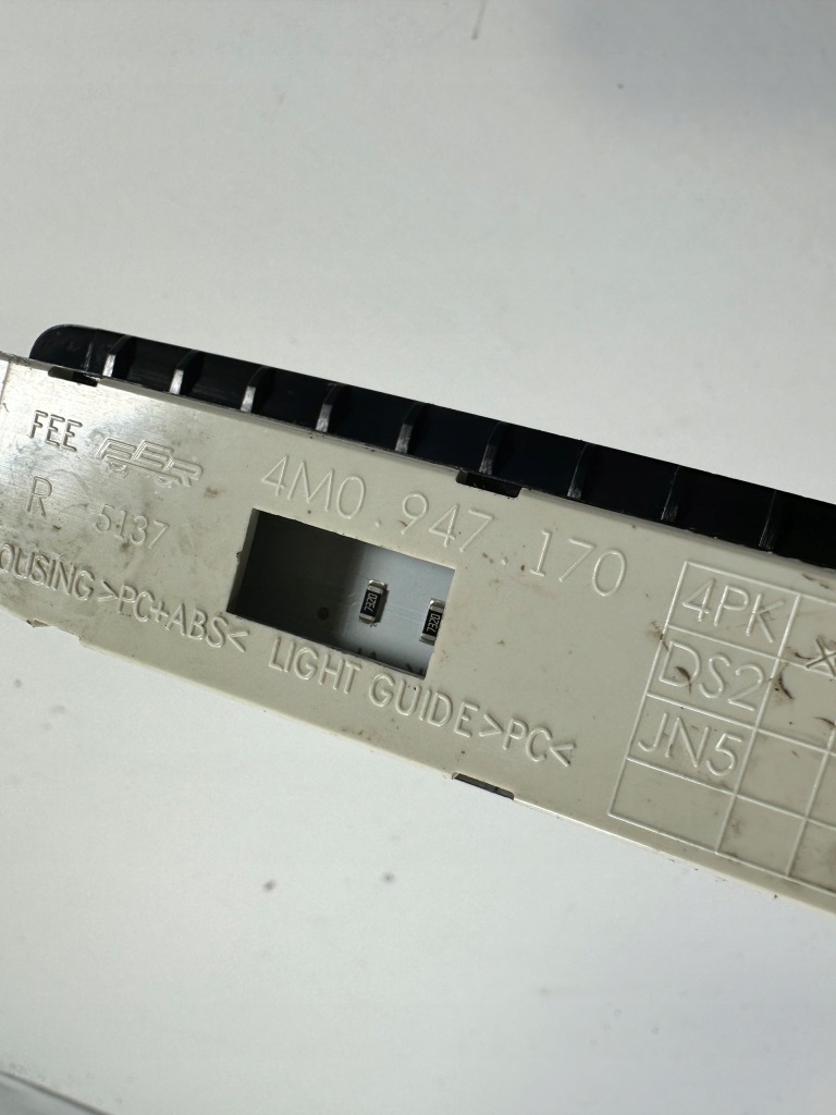 фото №3, Q7 4m лампа багажника led 4m0947170