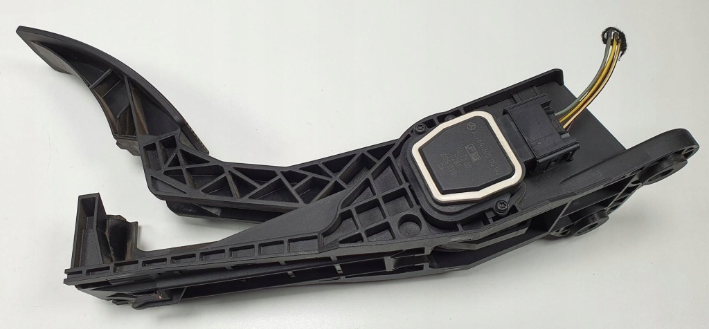 Педаль газу потенціометр mercedes r-kl w251 Ціна