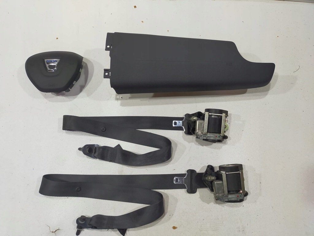 фото №1, Dacia duster lift подушка безопасности водителя пассажира ремни