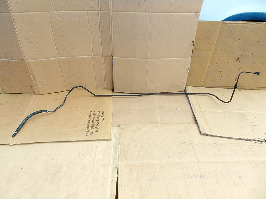 фото №1, Шланг трубка топлива с подвеска nissan almera tino 2002 2.2 di