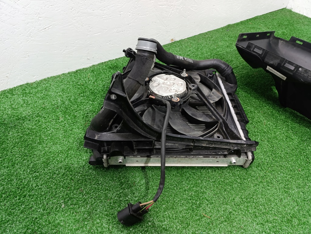 Porsche 911 991 carrera gt3 gt4 rs радиатор воды правый  вентилятор комплект Недорого