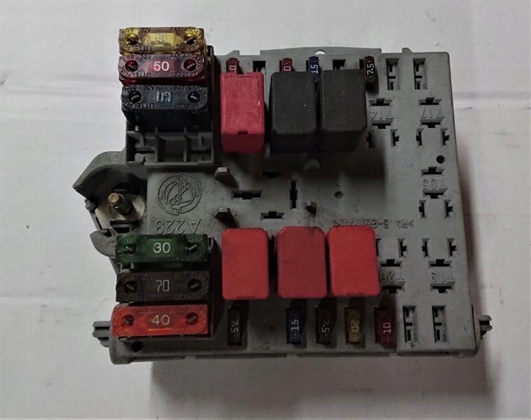 фото №1, Коробка предохранителей 46763644