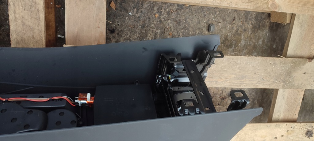 фото №11, Туннель средний консоль бардачок audi a4 b8 a5 8t 8k0864981d