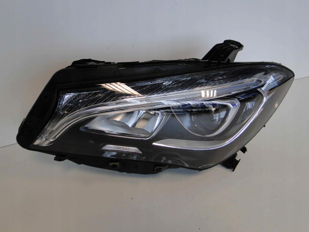 Mercedes cla 117 рестайлінг  фара ліва led high perform Оригінал