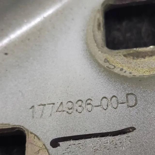 Купить Запчасти кузов tesla 177493600d 2024
