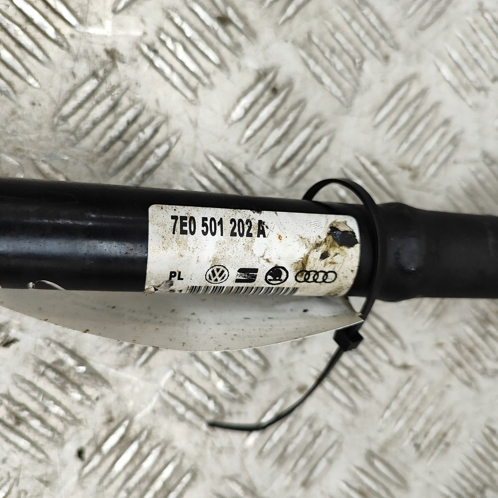 фото №7, Volkswagen transporter - caravelle t6 2019 правая сторона приводной вал задняя