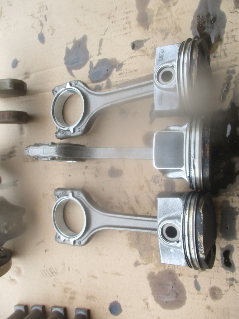 Wał коленчатый 04cam vw audi skoda seat chza 1.0tsi Недорого