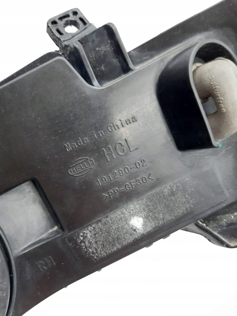 Противотуманная фара лампа бампера правая перед skoda yeti 13-19129002 Цена