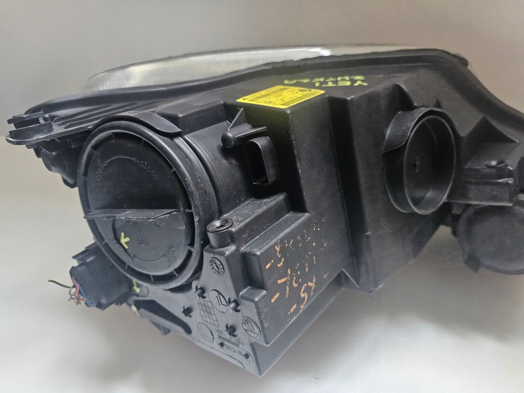 фото №12, Лампа левая передняя skoda yeti 5l1941015a