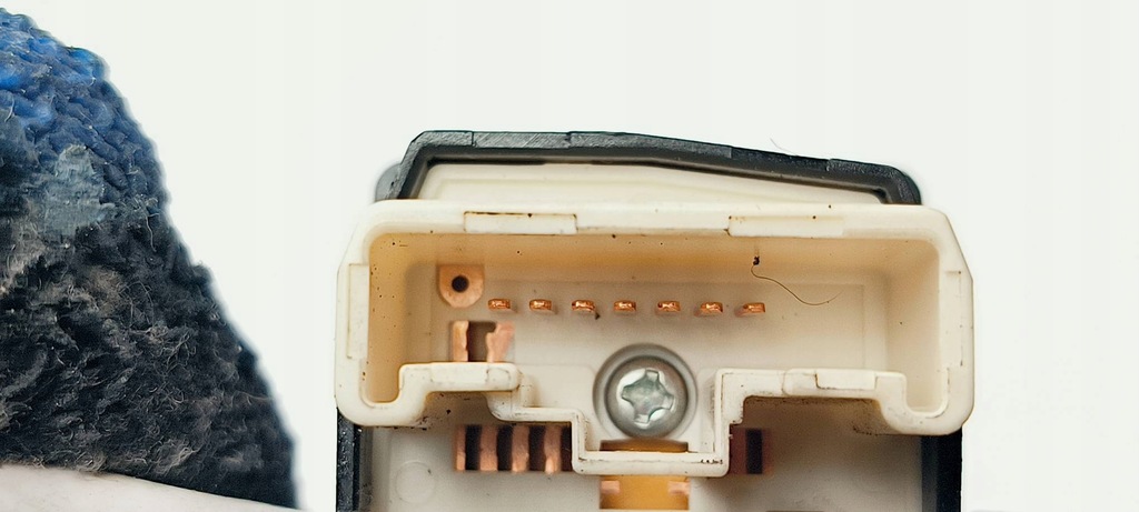 фото №2, Кнопка 769746b дзеркало toyota corolla verso