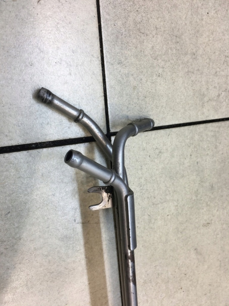 Шланг топлива golf iv 1.9 tdi atd 038130309e Оригинал