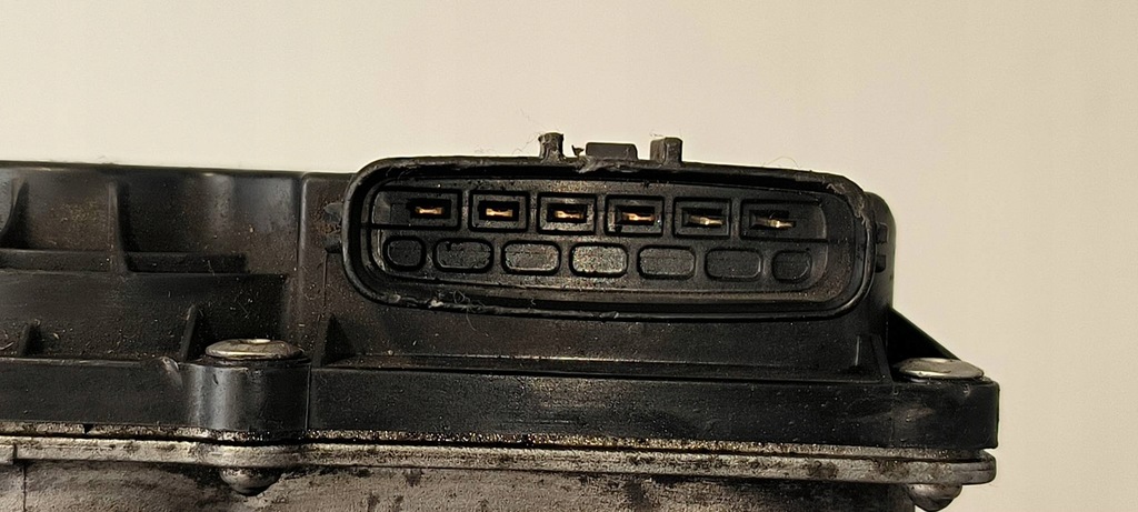 фото №6, Дроссельная заслонка 16112aa260 subaru legacy