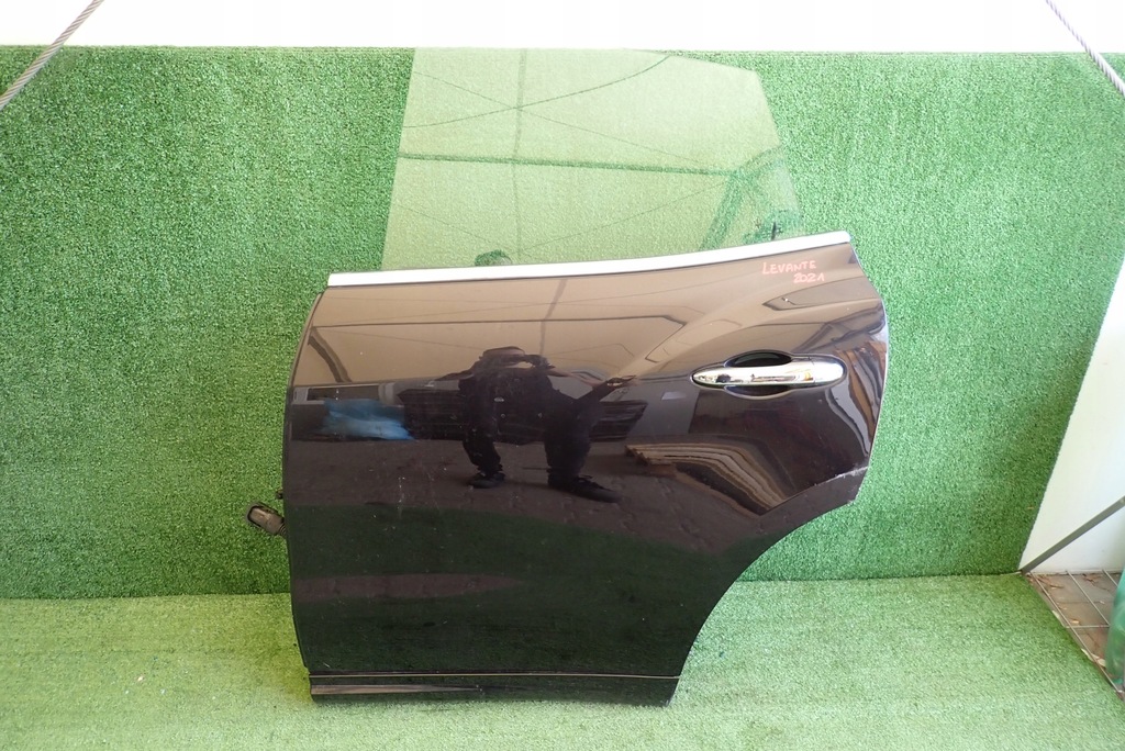 фото №1, Дверь левый задняя maserati levante 2021