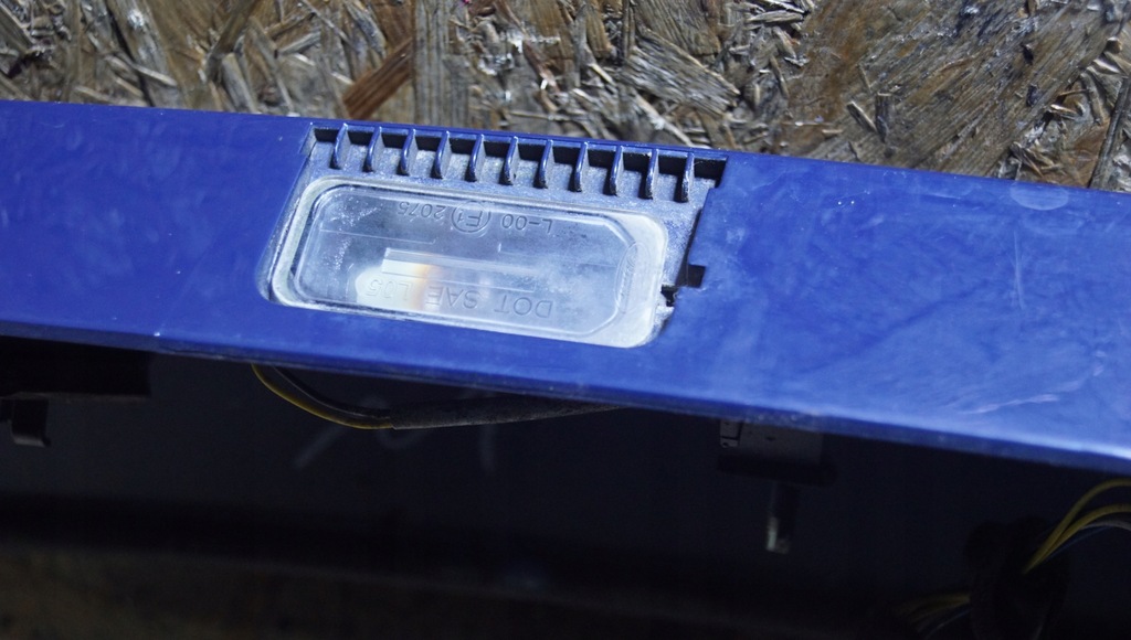 фото №16, Ford fiesta mk 7 комплектная накладка крышки задняя