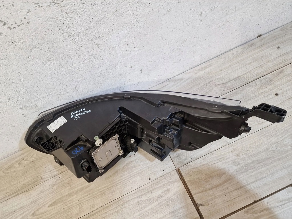 фото №10, Nissan nv 300 primastar full led правый