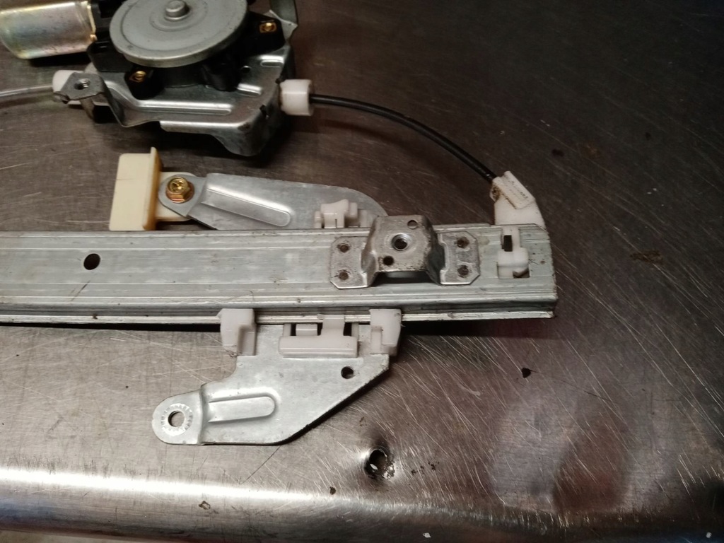 фото №8, Механизм стекло левый задняя nissan x-trail t30 80731 89913