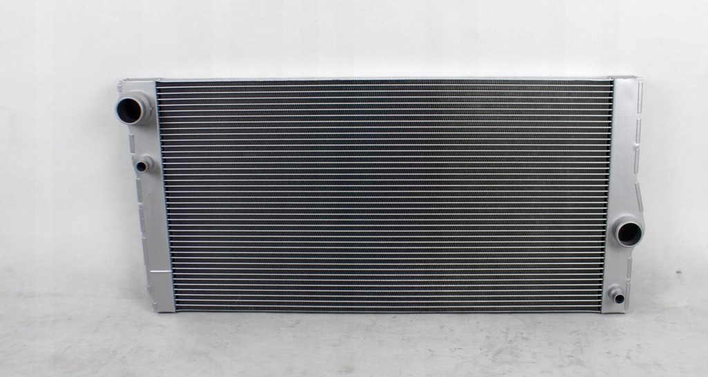 Купити Радіатор води bmw 6 bmw 6gtc bwm 7