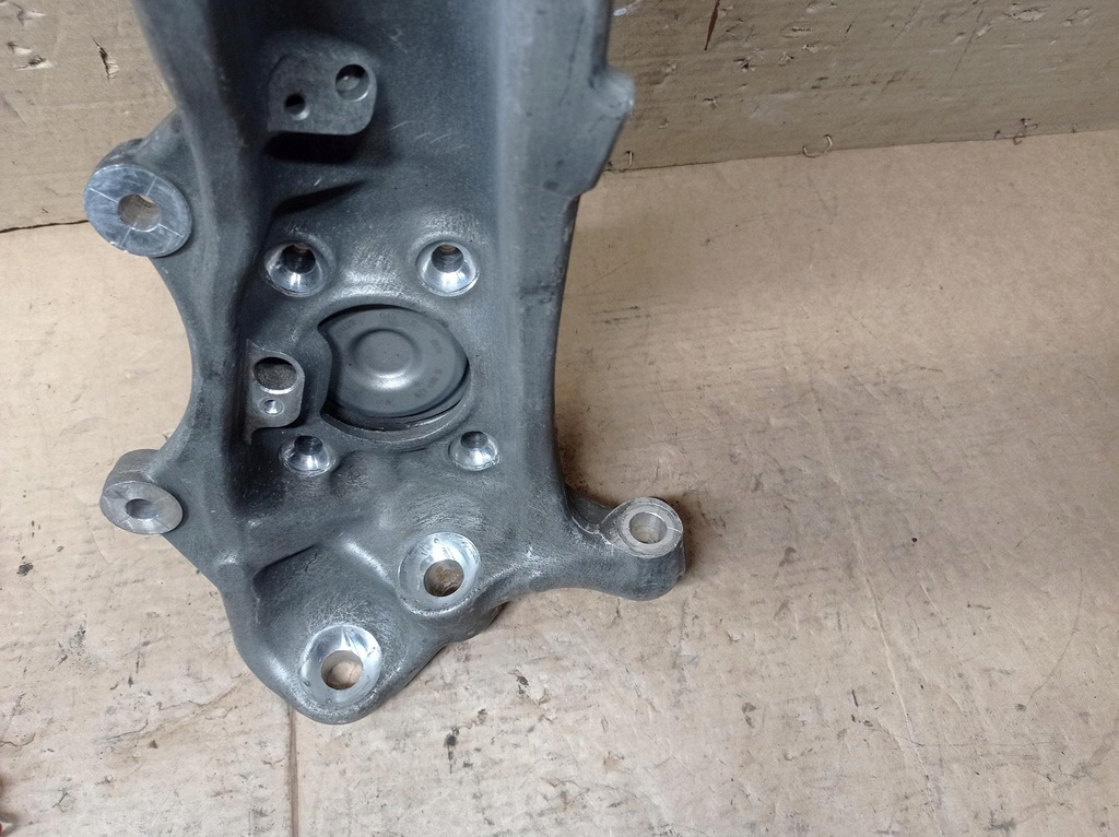 фото №8, Поворотный кулак ступица подшипник левый перед bmw g15 g16