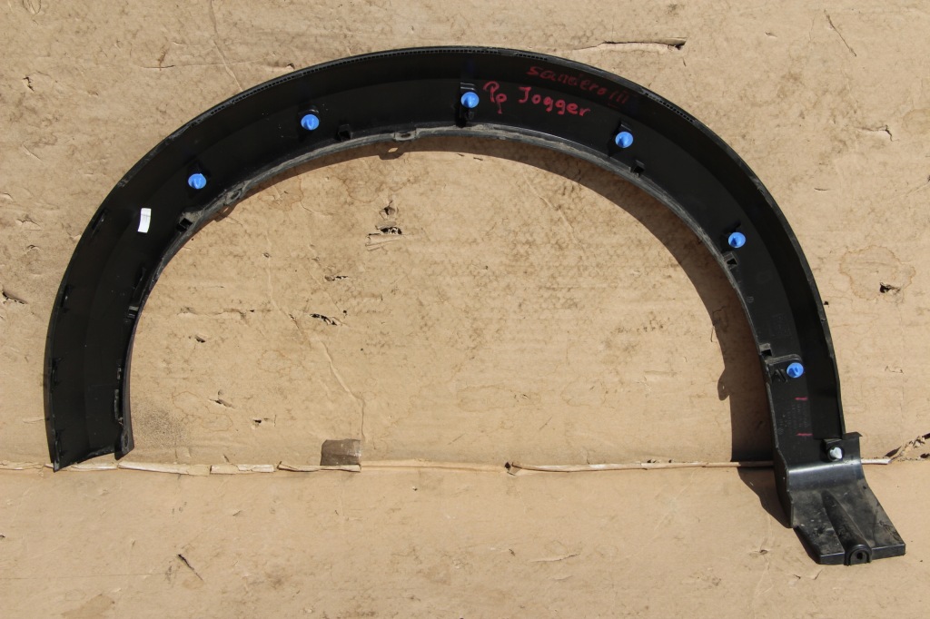 фото №11, Dacia jogger молдинг крыла правая перед передняя задняя задняя идеальное состояние !!