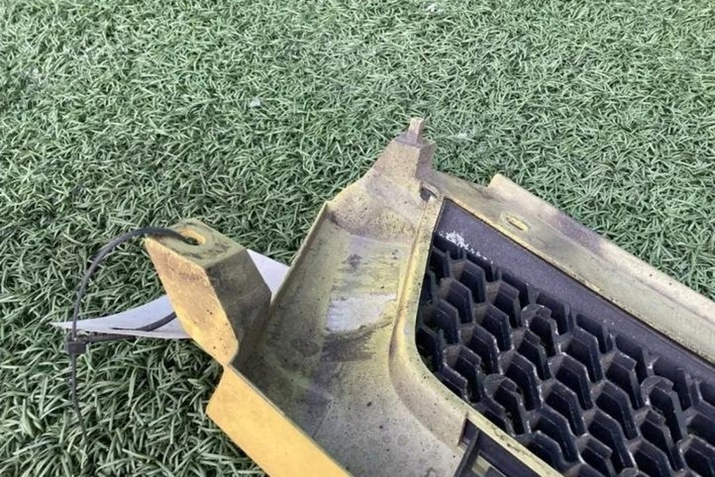 фото №1, Решітка радіатора renault master ii фургон fd 8200233765 2.95l дизель 100kw 2005