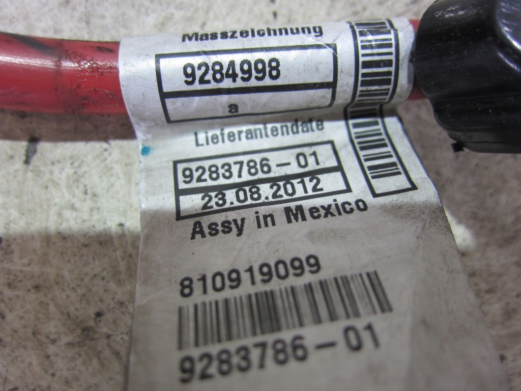 Bmw x3 f25 2.0 кабель шланг плюсовой красный аккумулятор 9283786 Оригинал