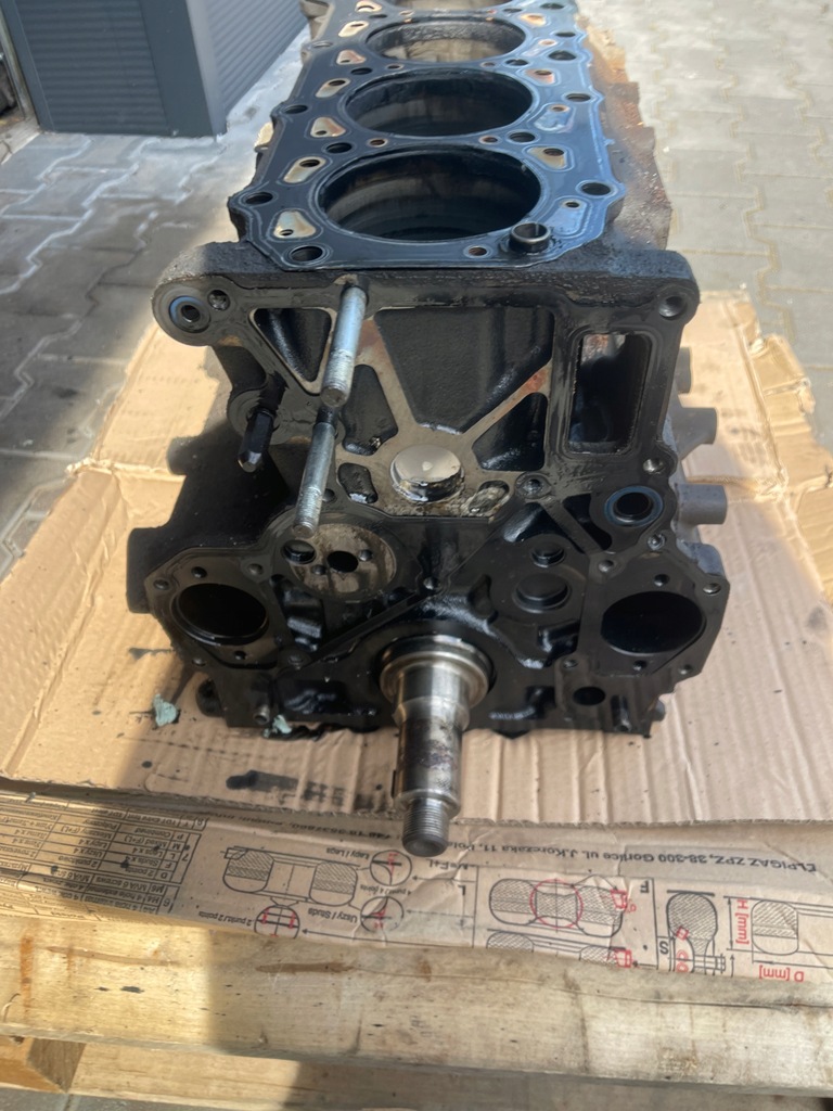 фото №5, Блок двигатель dół nissan maxity cabstar atleon 06- 3.0