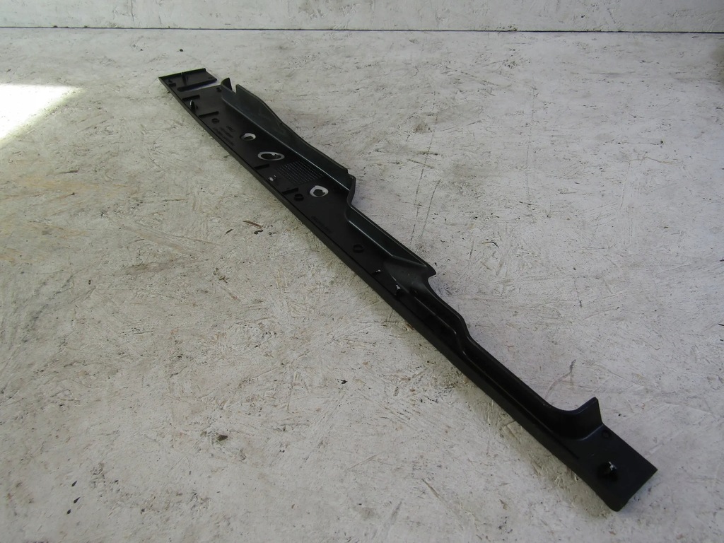 фото №8, Audi a5 8w6 молдинг крыла правый перед 8w6820582g