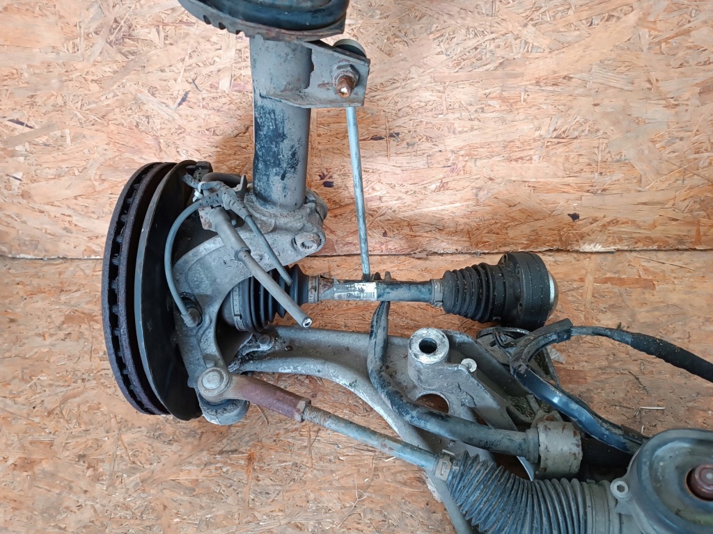 Рейка рульова трансмісія електрична підрамник перед амортизатор vw passat b6 Київ