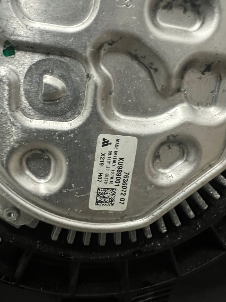 Bmw x1 f48 f49 7617611 корпус вентилятор радіатора Недорого