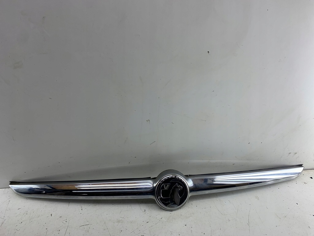 фото №1, Opel zafira c накладка кришки багажника хром