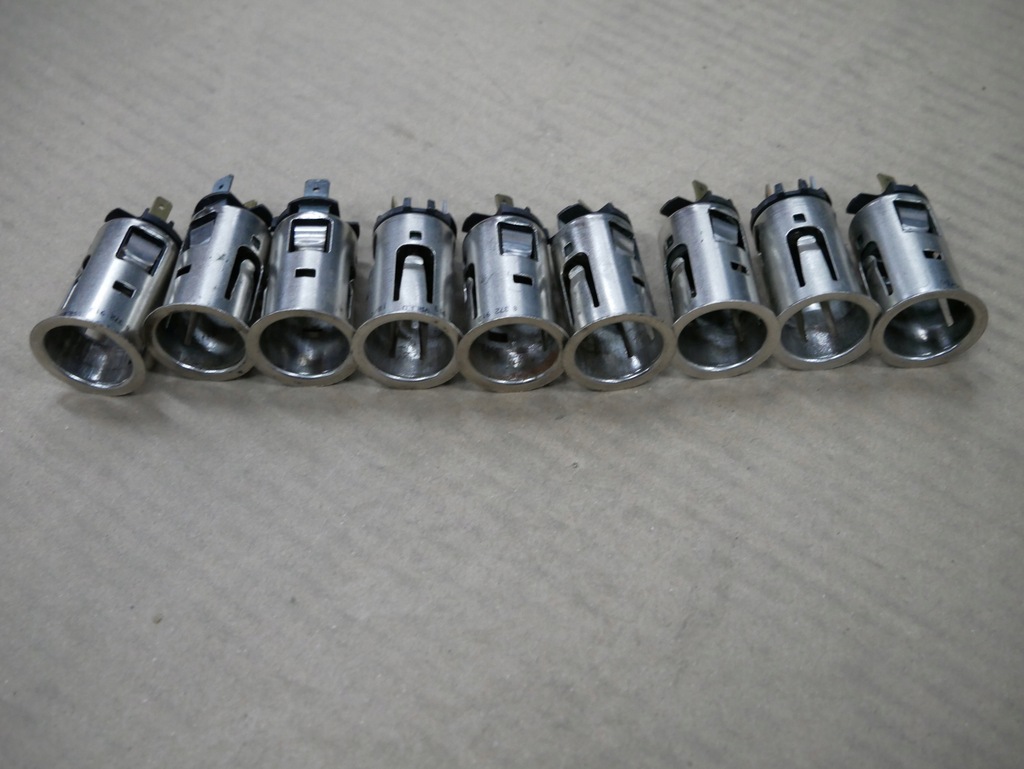 фото №1, Bmw e36 e53 z3 разъём прикуривателя 8372913