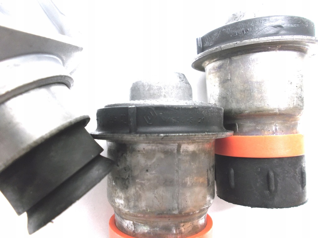 фото №6, Втулка кронштейн подрамник renault megane ii scenic ii