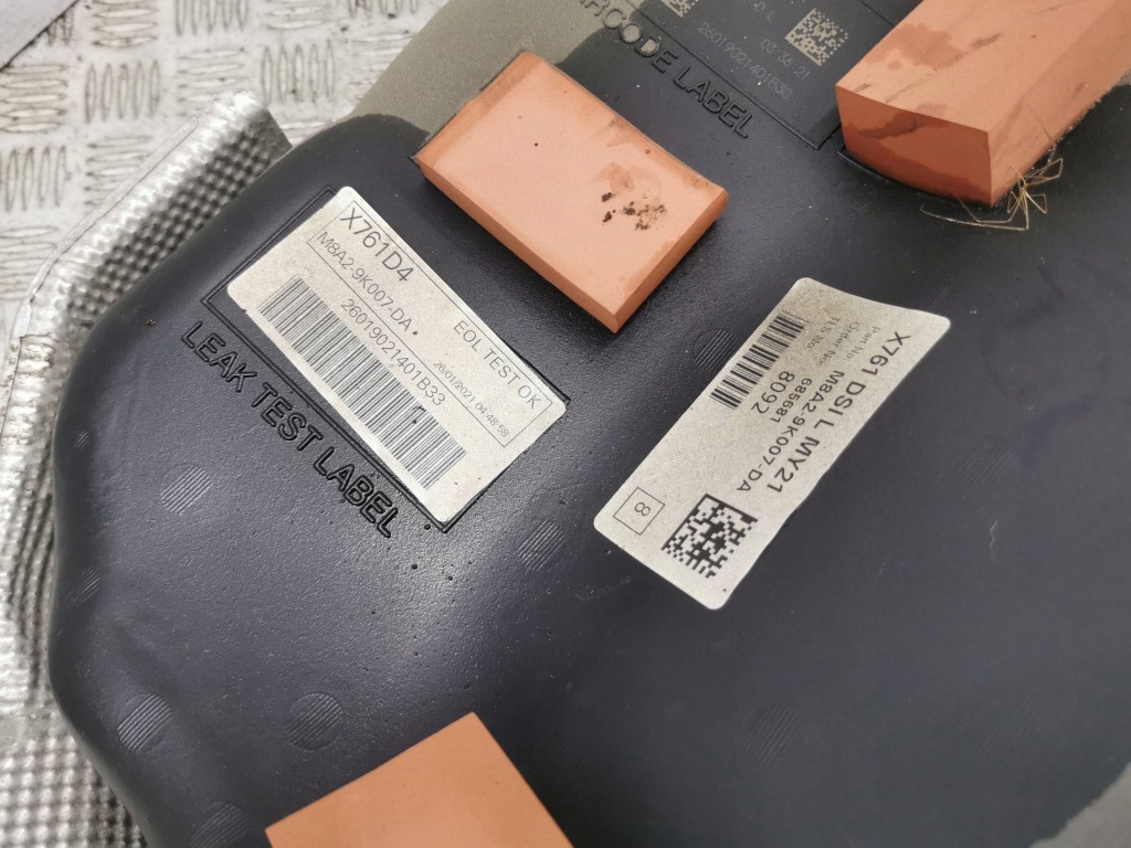 Бак топлива land rover range rover velar m8a29k007da Доставка