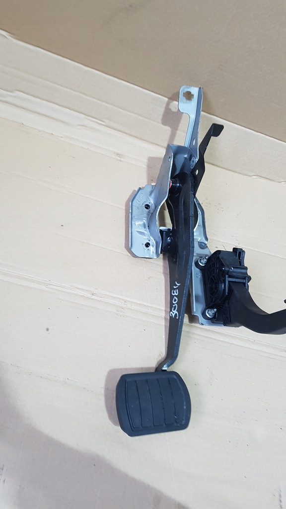 фото №1, Педали автоматическая коробка передач peugeot 3008 ii 5008