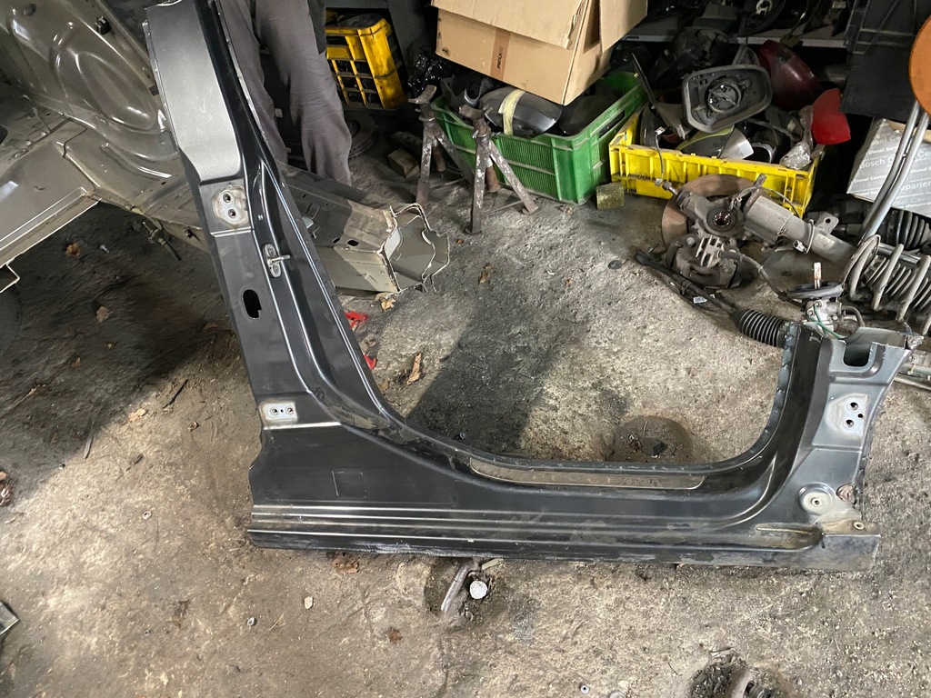 фото №1, Порог блок двигателя правый peugeot 5008