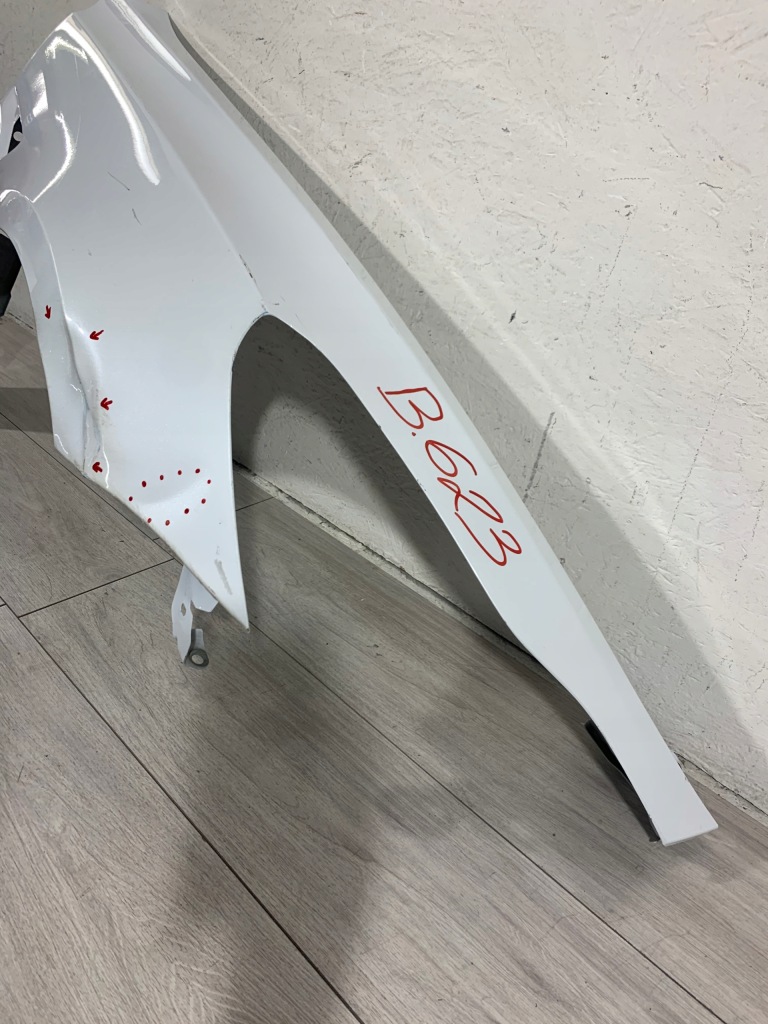Крило правий перед tesla model 3 3 17- в Україні