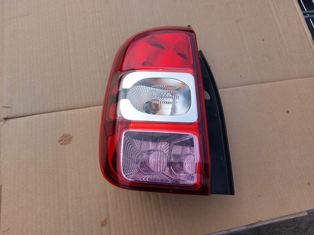 фото №1, Лампа задня задня ліва dacia duster i lift 13-