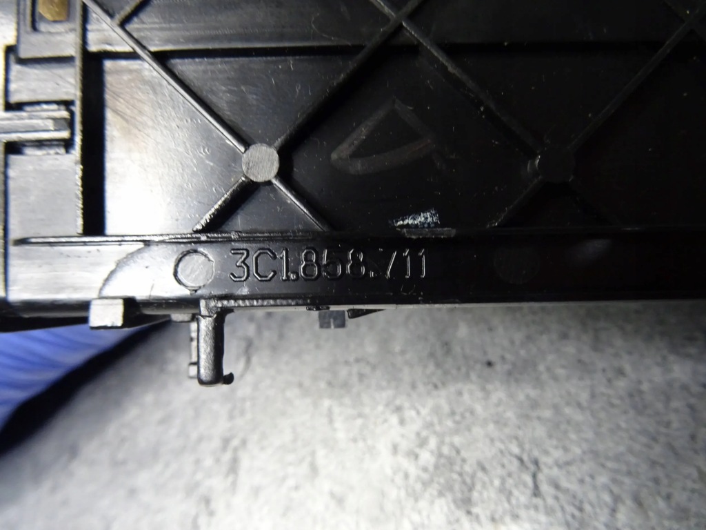 фото №2, Клавіатура телефону телефон vw passat cc 3c1858711