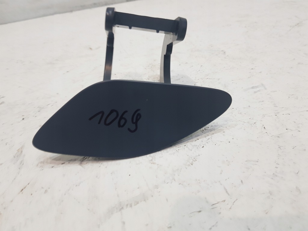 фото №1, Заглушка распылителя перед mercedes glk lift a2048691708