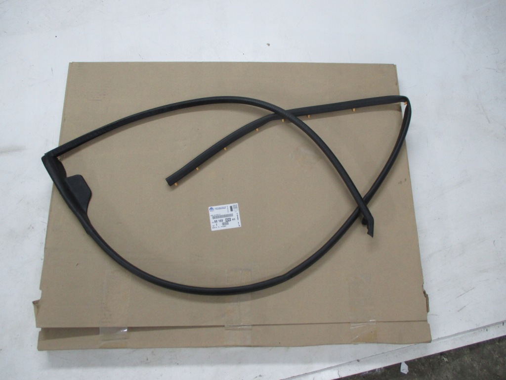 фото №1, Nowa прокладка дверь правый задняя citroen c5 aircross 9816902680