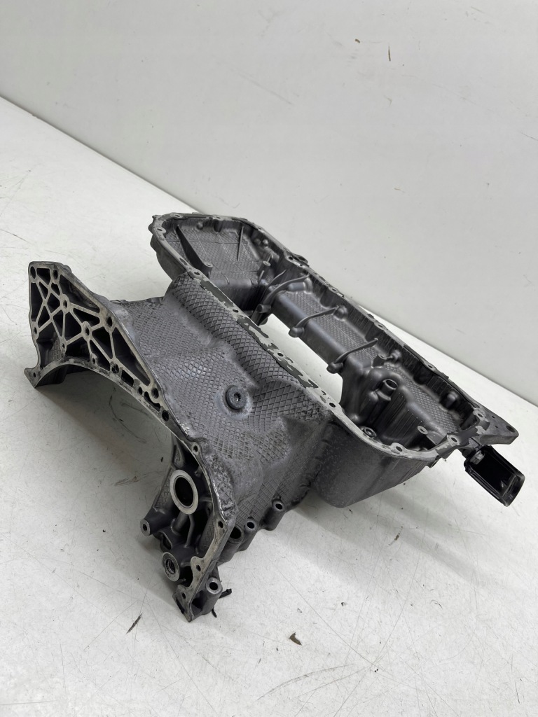 Audi a7 a6 c7 3.0 tdi cdu верхній піддон оливи масляна cała справна оригінал! в Україні