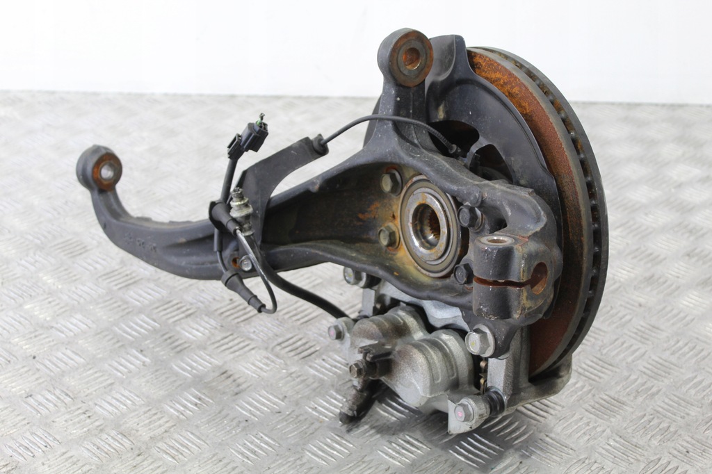 фото №3, Поворотный кулак левый перед renault alaskan